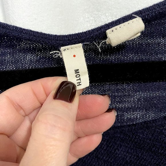 Anthro Moth Navy Blue Crossover Lightweight Crochet Trimmed Sweater Size M - Picture 4 of 9